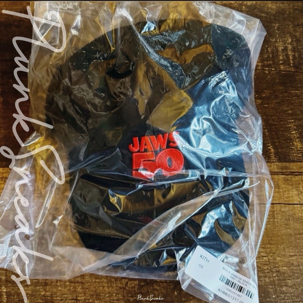 Kith for JAWS 50 Aaron Classic Cap • 50 Year Anniversary • Black • 2025